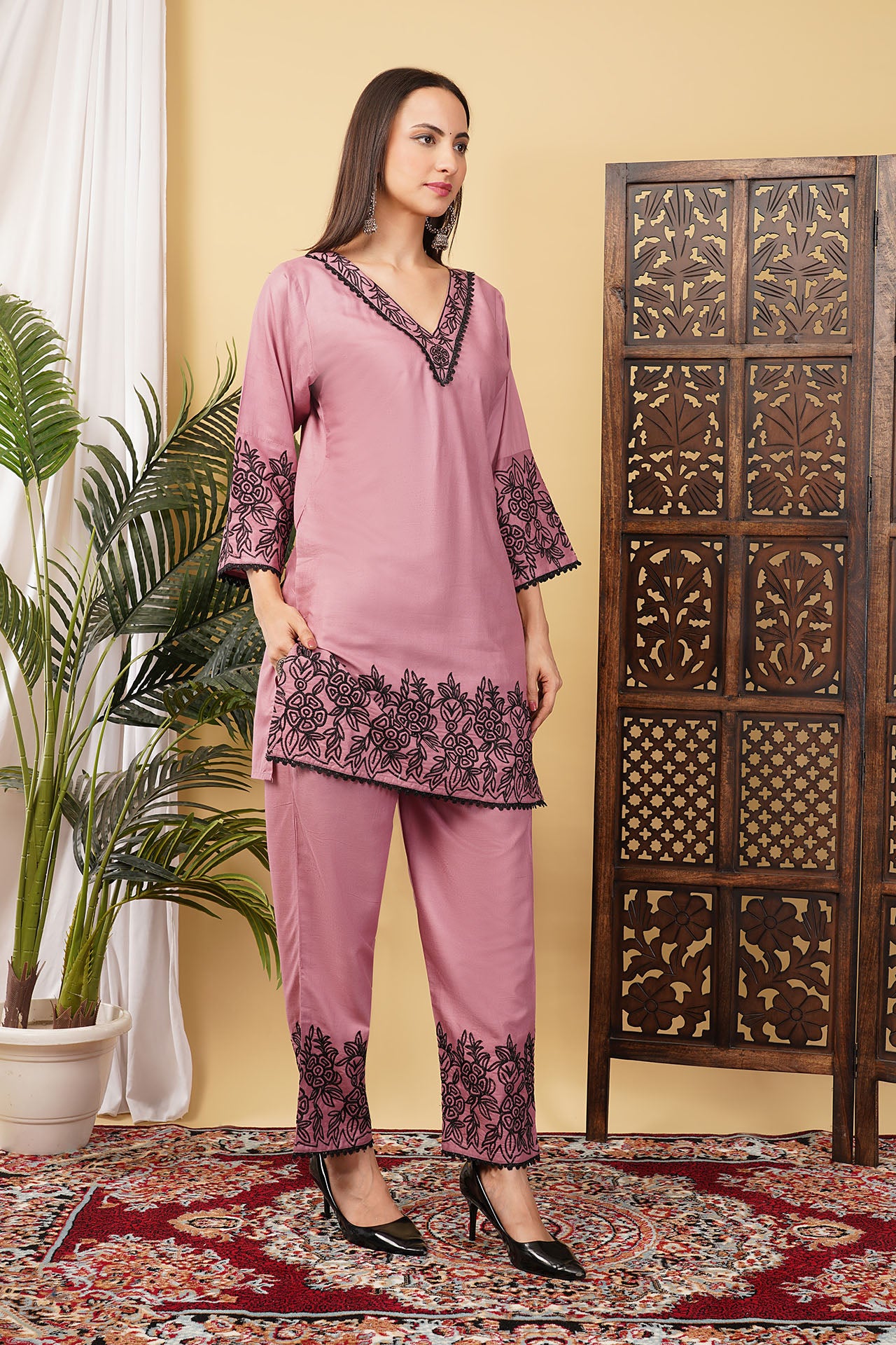 Dusky Rose - M - L - S - XL- 2XL